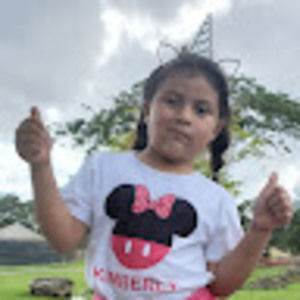 Meet your Posher, Dena